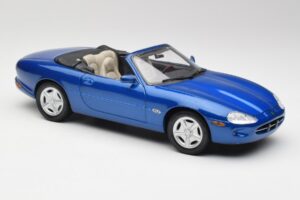 Jaguar XK8 X100 Καμπριολέ Azure Μπλε Maisto 1:18 50286 Μέταλλο - εικόνα 6 από 8
