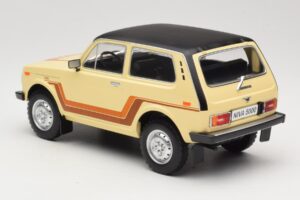 Lada Niva 2121 California Μπεζ MCG 1:18 MCG18004 Μέταλλο - εικόνα 5 από 6