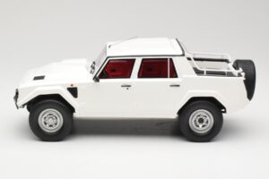 Lamborghini LM002 Λευκό Kyosho 1:18 GTS18508W Ρητίνη - εικόνα 3 από 6