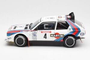 Lancia Delta S4 Martini #4 H. Toivonen / S. Cresto Rally Tour de Corse 1986 AUTOart 1:18 88620 Μέταλλο - εικόνα 4 από 8