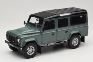 Land Rover Defender Station Wagon Keswick Green GT Spirit 1:18 GT527 Ρητίνη