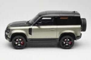 Land Rover Defender 90 HSE P400 L663 Pangea Green Metallic GT Spirit 1:18 GT517 Ρητίνη - εικόνα 3 από 6