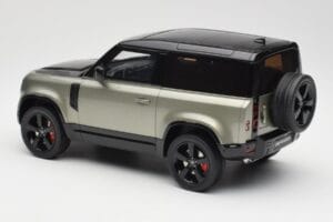 Land Rover Defender 90 HSE P400 L663 Pangea Green Metallic GT Spirit 1:18 GT517 Ρητίνη - εικόνα 5 από 6