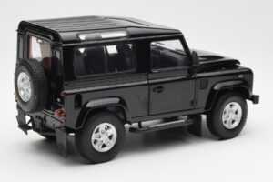 Land Rover Defender 90 Santorini Μαύρο Μεταλλικό Kyosho 1:18 08901BK Μέταλλο - εικόνα 3 από 8