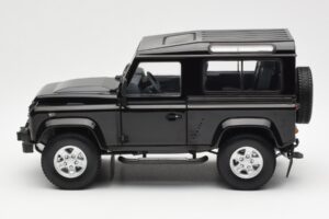 Land Rover Defender 90 Santorini Μαύρο Μεταλλικό Kyosho 1:18 08901BK Μέταλλο - εικόνα 4 από 8