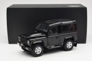 Land Rover Defender 90 Santorini Μαύρο Μεταλλικό Kyosho 1:18 08901BK Μέταλλο - εικόνα 8 από 8