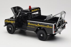 Land Rover Series III Όχημα Ανάκτησης Μαύρο Universal Hobbies 1:18 4411 Μέταλλο - εικόνα 5 από 8