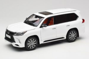 Lexus LX570 J200 Λευκό LCD 1:18 LCD18010-WH Μέταλλο