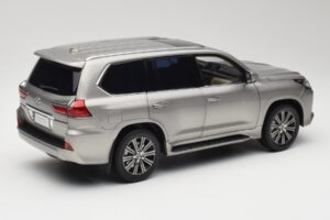 Lexus LX570 Sonic Τιτάνιο Kyosho 1:18 08955T Μέταλλο - εικόνα 3 από 8