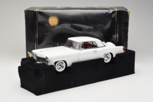 Lincoln Continental Mark II Λευκό Road Signature 1:18 20078-P1 Μέταλλο - εικόνα 6 από 6