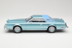 Lincoln Continental Mark V Blue Metallic MCG 1:18 MCG18369 Μέταλλο - εικόνα 3 από 6