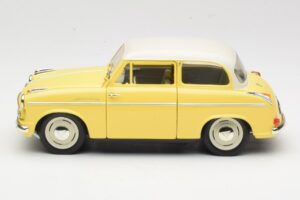 Lloyd Alexander TS Κίτρινο Revell 1:18 08958 Μέταλλο - εικόνα 4 από 8