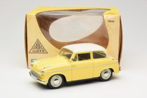 Lloyd Alexander TS Κίτρινο Revell 1:18 08958 Μέταλλο - εικόνα 8 από 8