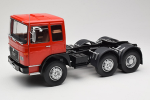 MAN 16304 F7 Κόκκινο Road Kings 1:18 RK180053 Μέταλλο