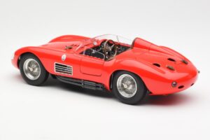 Maserati 300S Κόκκινο CMC 1:18 M-105 Μέταλλο - εικόνα 5 από 6