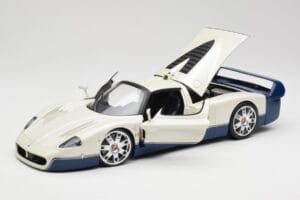 Maserati MC12 Λευκό Μπλε Hot Wheels 1:18 G7158 Μέταλλο - εικόνα 2 από 8