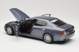 Maserati Quattroporte Blue Metallic Hot Wheels 1:18 B7003 Μέταλλο - εικόνα 5 από 8
