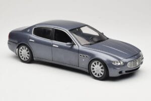 Maserati Quattroporte Blue Metallic Hot Wheels 1:18 B7003 Μέταλλο - εικόνα 6 από 8