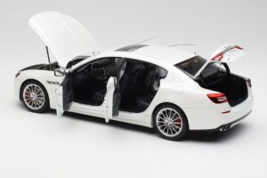 Maserati Quattroporte VI GTS Alpine Λευκό AUTOart 1:18 75808 Μέταλλο - εικόνα 5 από 8