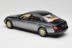 Maybach 57 SWB Caspian Black Himalayas Grey AUTOart 1:18 76151 Μέταλλο - εικόνα 7 από 9
