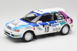 Mazda 323 GTX #10 T. Makinen / S. Harjanne 1000 Lakes Rally 1991 Otto 1:18 OT1099 Ρητίνη