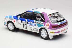 Mazda 323 GTX #10 T. Makinen / S. Harjanne 1000 Lakes Rally 1991 Otto 1:18 OT1099 Ρητίνη - εικόνα 5 από 6