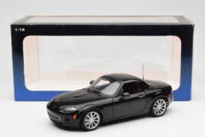 Mazda MX-5 NC Roadster Retractable Hardtop US Spec Μαύρο AUTOart 1:18 75971 Μέταλλο - εικόνα 10 από 10
