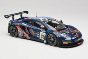 McLaren 12C GT3 #88 Von Ryan Racing A. Barff / T. Goodwin / B. Senna Spa 24 Hours 2013 Minichamps 1:18 151131388 Μέταλλο - εικόνα 4 από 6
