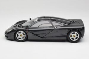 McLaren F1 Carbon Μαύρο Μεταλλικό Minichamps 1:18 530133420 Μέταλλο - εικόνα 4 από 8