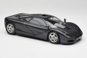 McLaren F1 Carbon Μαύρο Μεταλλικό Minichamps 1:18 530133420 Μέταλλο - εικόνα 6 από 8