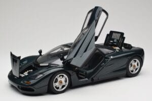 McLaren F1 Dark Green Metallic Minichamps 1:12 530133127 Μέταλλο - εικόνα 2 από 9