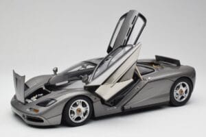 McLaren F1 Dark Silver Minichamps 1:12 530133124 Μέταλλο - εικόνα 2 από 8