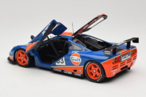 McLaren F1 GTR Gulf #33 R. Bellm / M. Weaver / J-J. Lehto 24 Hours of Le Mans 1996 UT Models 1:18 530161833 Μέταλλο - εικόνα 5 από 8