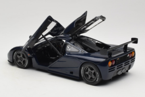 McLaren F1 GTR Le Mans Edition Μωβ UT Models 1:18 MCLAREN001 Μέταλλο - εικόνα 5 από 8
