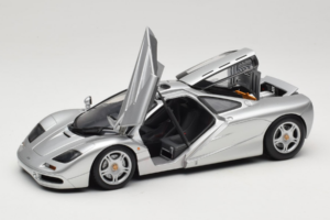McLaren F1 Ασημί UT Models 1:18 530133180-R1 Μέταλλο - εικόνα 2 από 8