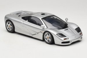 McLaren F1 Ασημί UT Models 1:18 530133180-R1 Μέταλλο - εικόνα 6 από 8