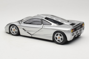 McLaren F1 Ασημί UT Models 1:18 530133180-R1 Μέταλλο - εικόνα 7 από 8
