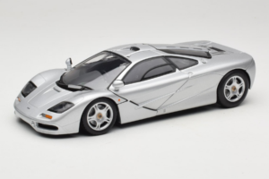 McLaren F1 Ασημί UT Models 1:18 530133180 Μέταλλο