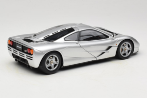 McLaren F1 Ασημί LCD 1:18 LCD18014-SI Μέταλλο - εικόνα 3 από 8