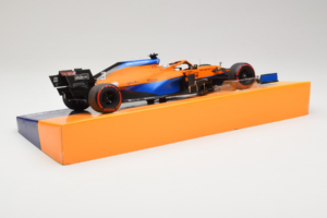McLaren MCL35M Mercedes #3 D. Ricciardo McLaren F1 Team Bahrain Grand Prix 2021 Minichamps 1:18 533211803 Ρητίνη - εικόνα 3 από 7