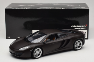 McLaren MP4-12C Matt Black Minichamps 1:18 110133021 Μέταλλο - εικόνα 8 από 8