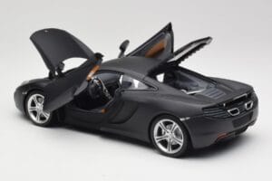 McLaren MP4-12C Matt Satellite Γκρι Minichamps 1:18 110133024 Μέταλλο - εικόνα 5 από 8