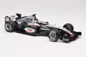 McLaren MP4-19 Mercedes J.P. Montoya Test Car 2005 Minichamps 1:18 533051880 Μέταλλο - εικόνα 4 από 7
