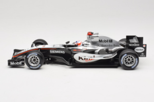McLaren MP4-20 Mercedes #9 K. Raikkonen F1 2005 Minichamps 1:18 B66962337 Μέταλλο - εικόνα 3 από 6