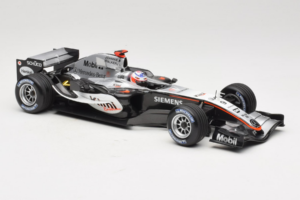 McLaren MP4-20 Mercedes #9 K. Raikkonen F1 2005 Minichamps 1:18 B66962337 Μέταλλο - εικόνα 4 από 6