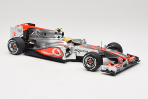 McLaren MP4-25 Mercedes #2 L. Hamilton Vodafone McLaren F1 2010 Minichamps 1:18 530101802 Μέταλλο - εικόνα 4 από 7