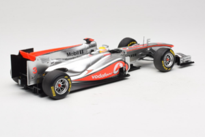 McLaren MP4-26 Mercedes #3 L. Hamilton Vodafone McLaren Showcar F1 2011 Minichamps 1:18 530111873 Μέταλλο - εικόνα 2 από 7