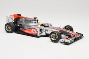 McLaren MP4-26 Mercedes #3 L. Hamilton Vodafone McLaren Showcar F1 2011 Minichamps 1:18 530111873 Μέταλλο - εικόνα 4 από 7