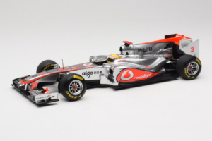 McLaren MP4-26 Mercedes #3 L. Hamilton Vodafone McLaren Showcar F1 2011 Minichamps 1:18 530111873 Μέταλλο