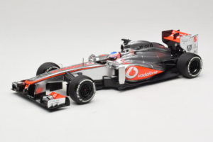 McLaren MP4-28 Mercedes #5 J. Button Vodafone McLaren F1 2013 Minichamps 1:18 530131805 Μέταλλο